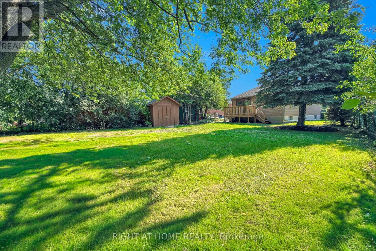 36 HUNTSMOOR ROAD - 31