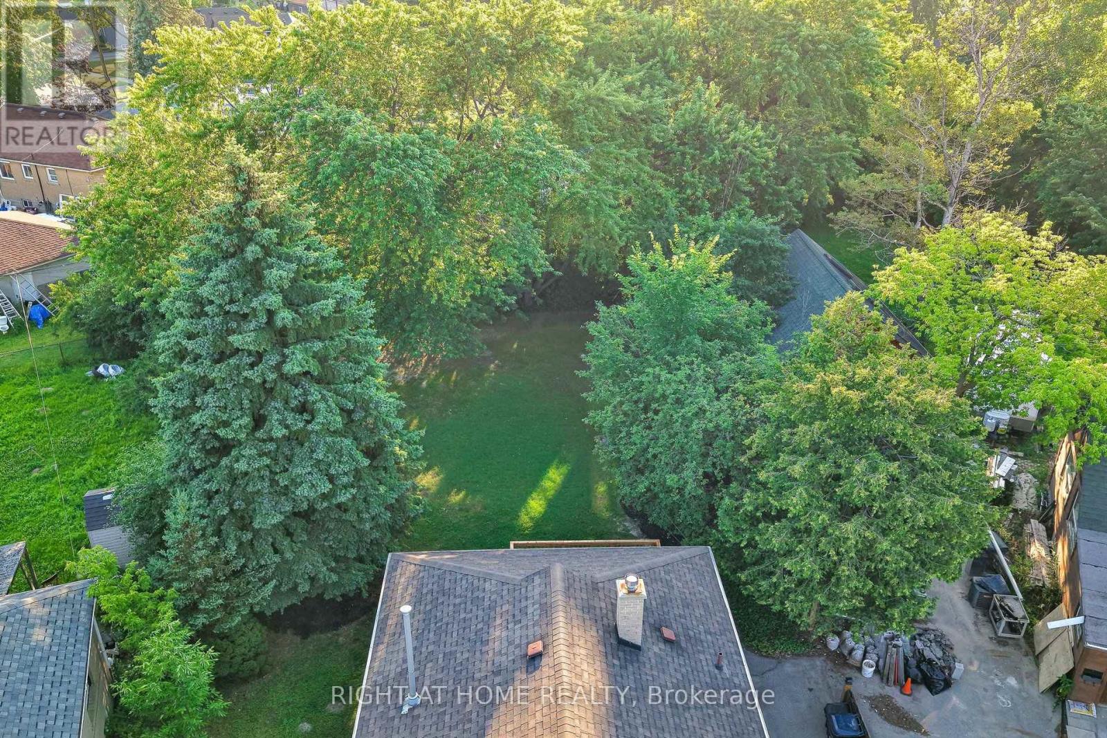 36 HUNTSMOOR ROAD - 33
