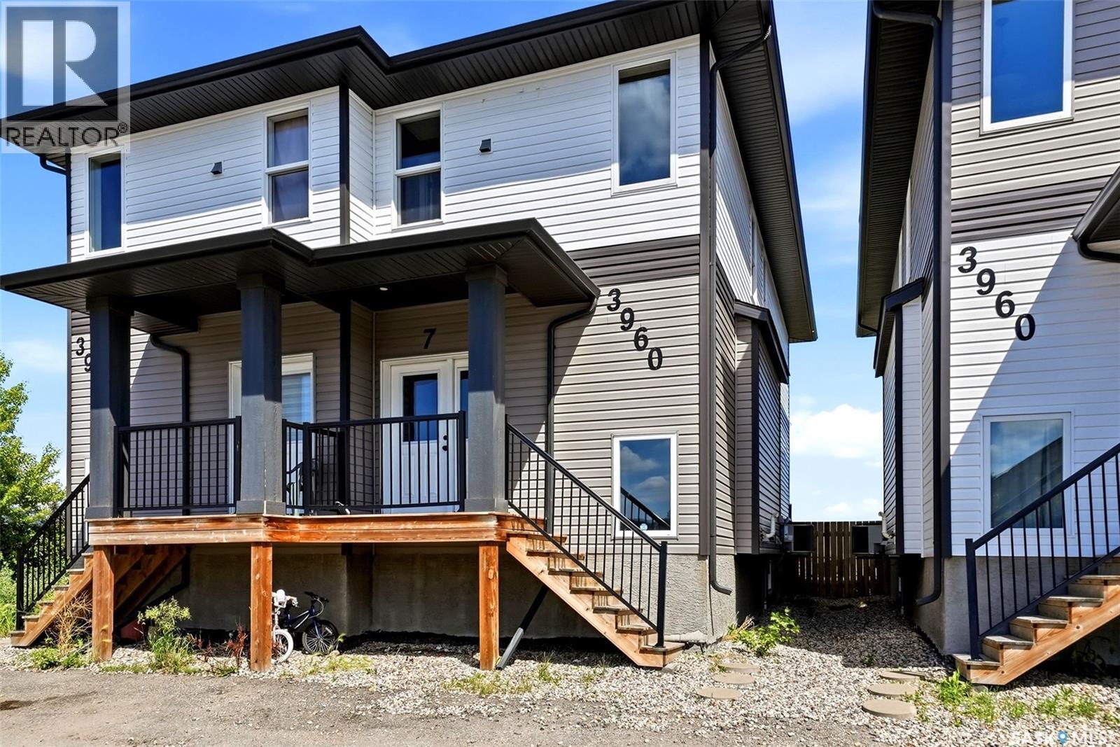 #7 3960 7th AVENUE E - 1