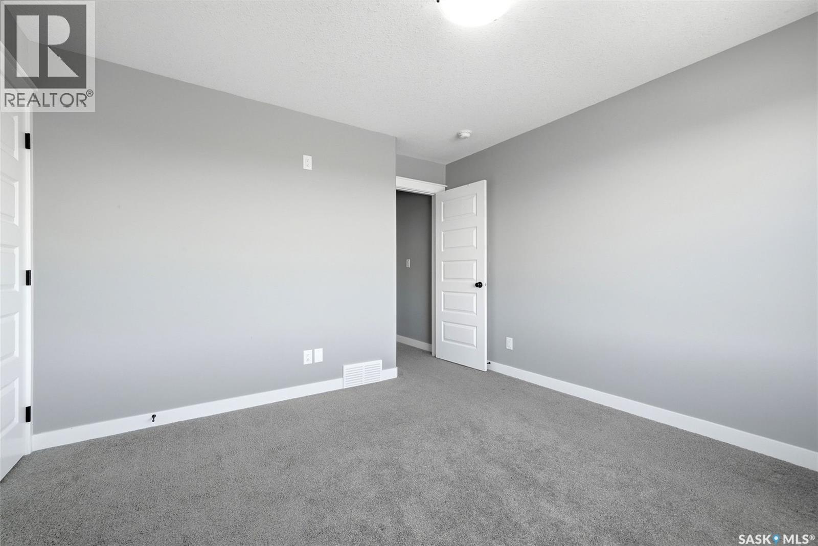 #7 3960 7th AVENUE E - 16