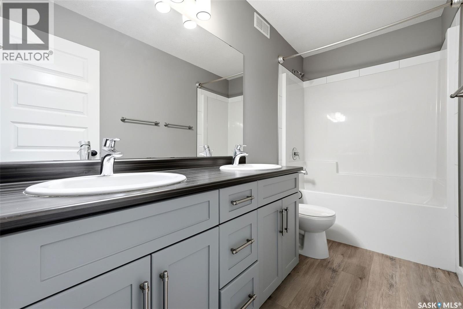 #7 3960 7th AVENUE E - 17