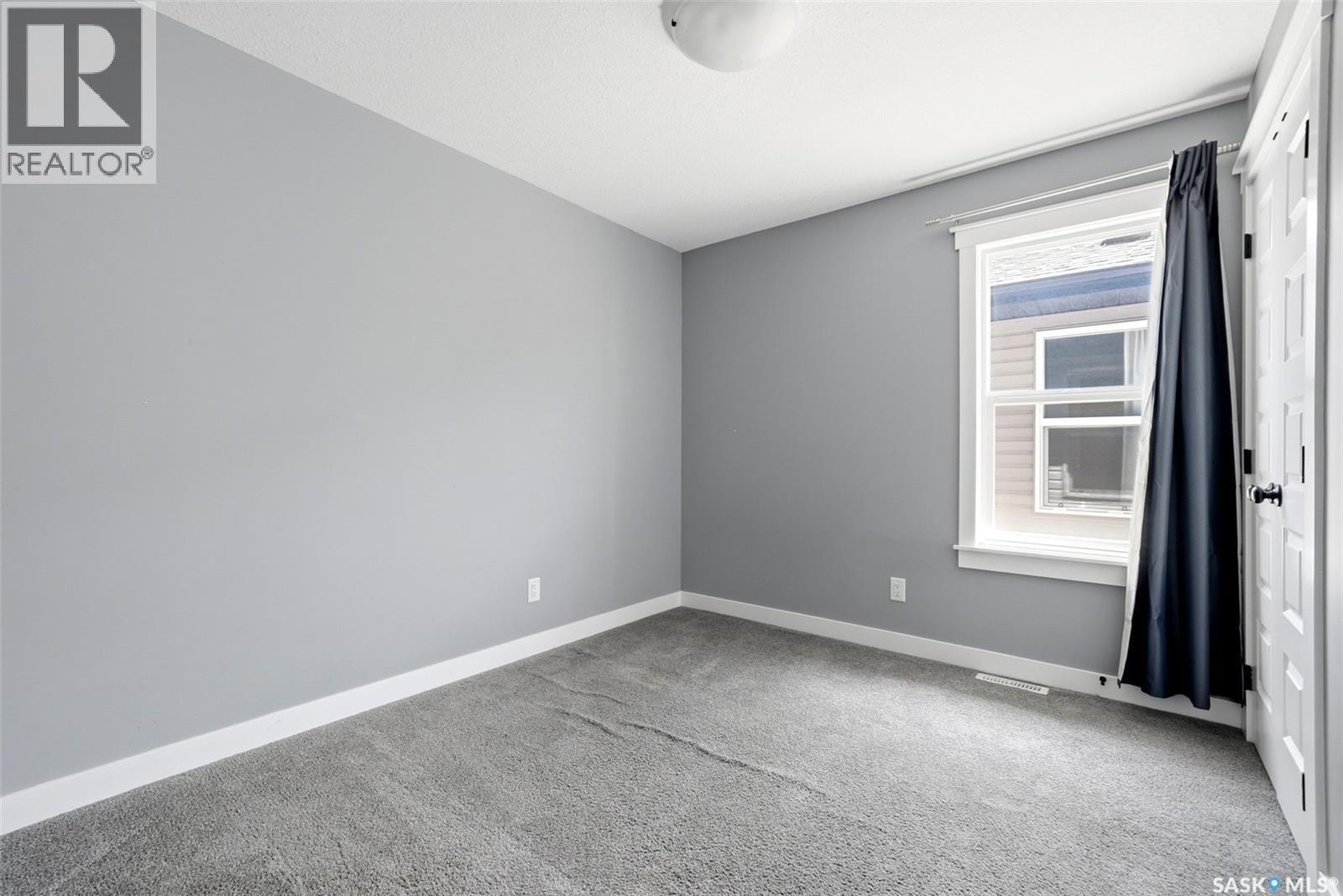 #7 3960 7th AVENUE E - 18