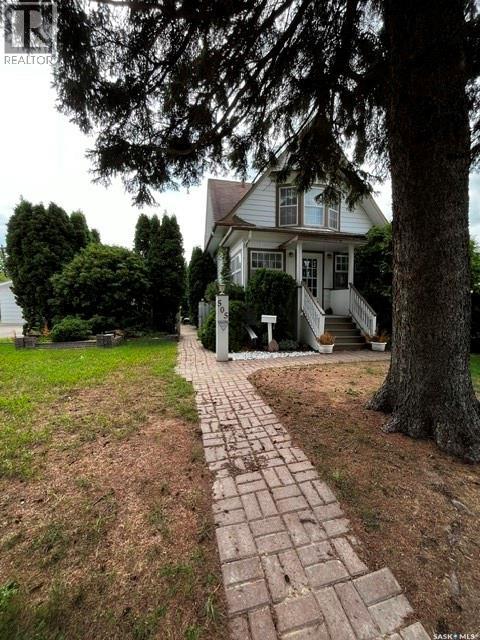 505 Macleod AVENUE W - 2