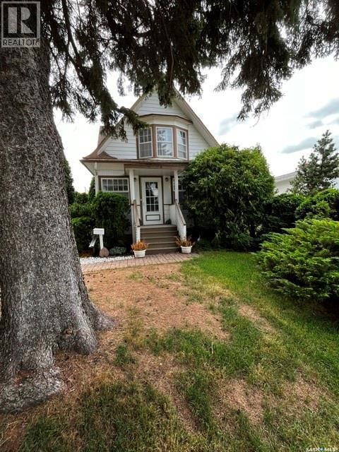 505 Macleod AVENUE W - Image 3