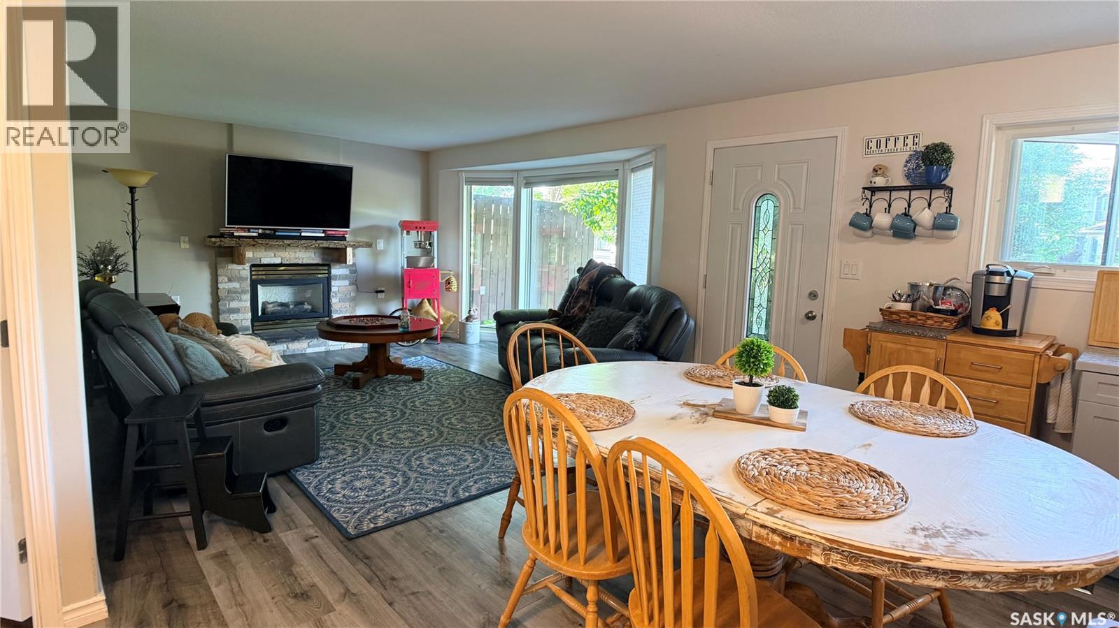 709 Prospect AVENUE - Image 11