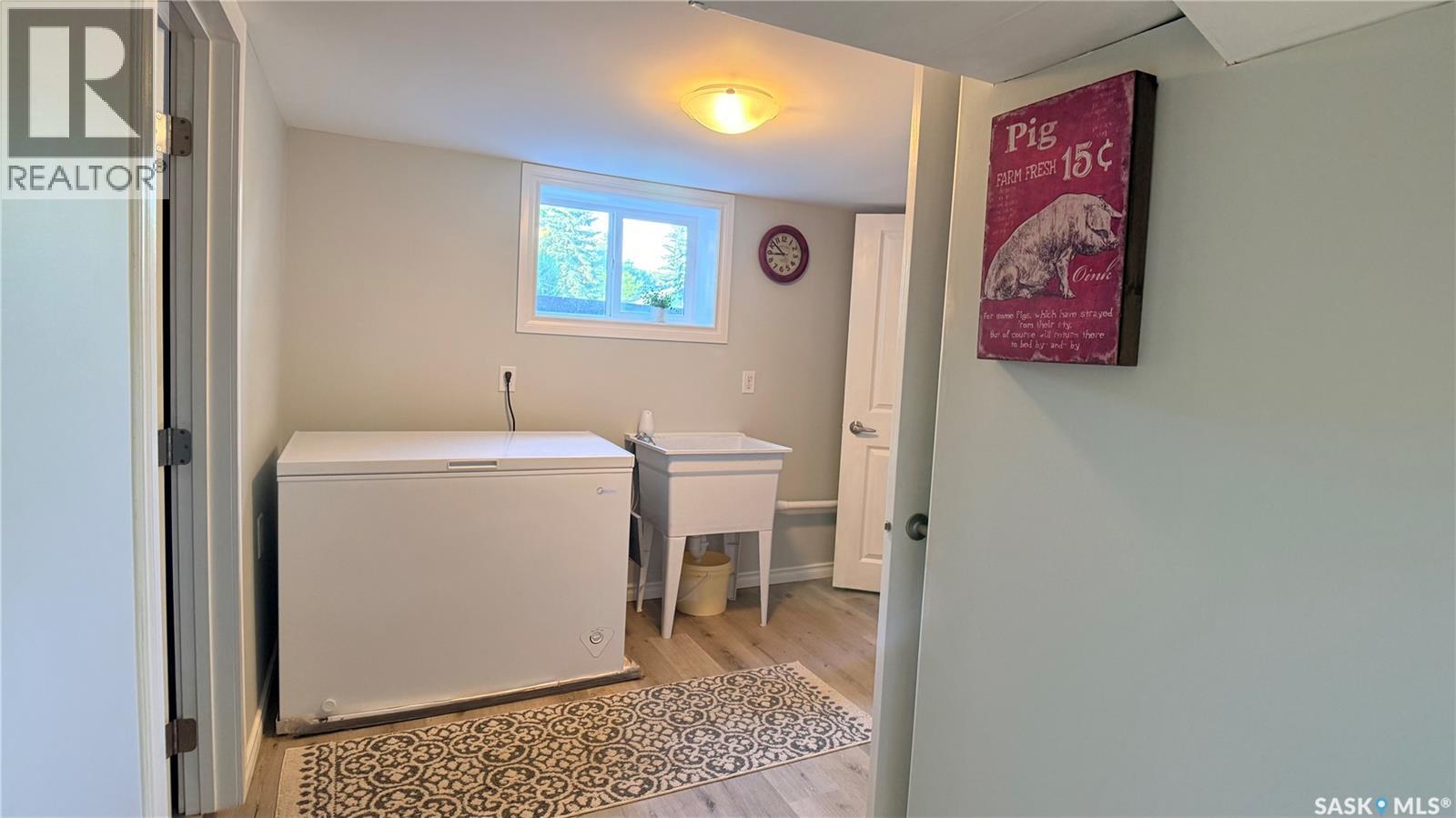 709 Prospect AVENUE - Image 31