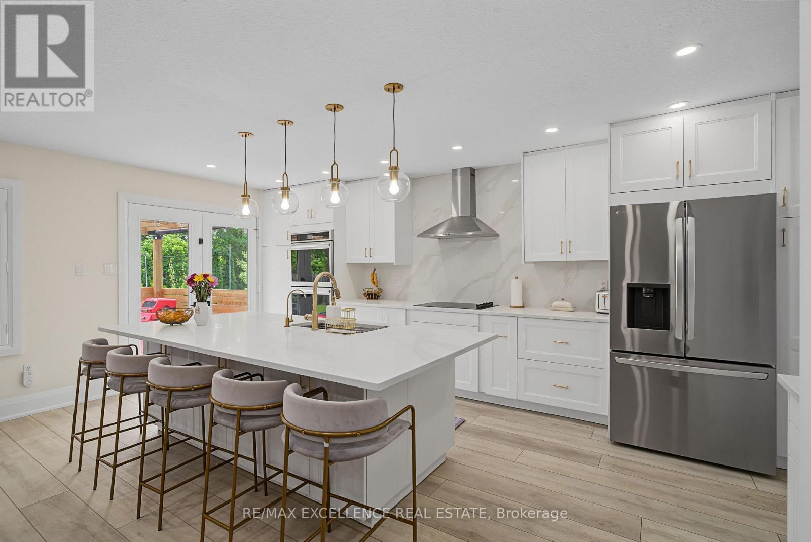 136 JOHNSTON AVENUE - 10