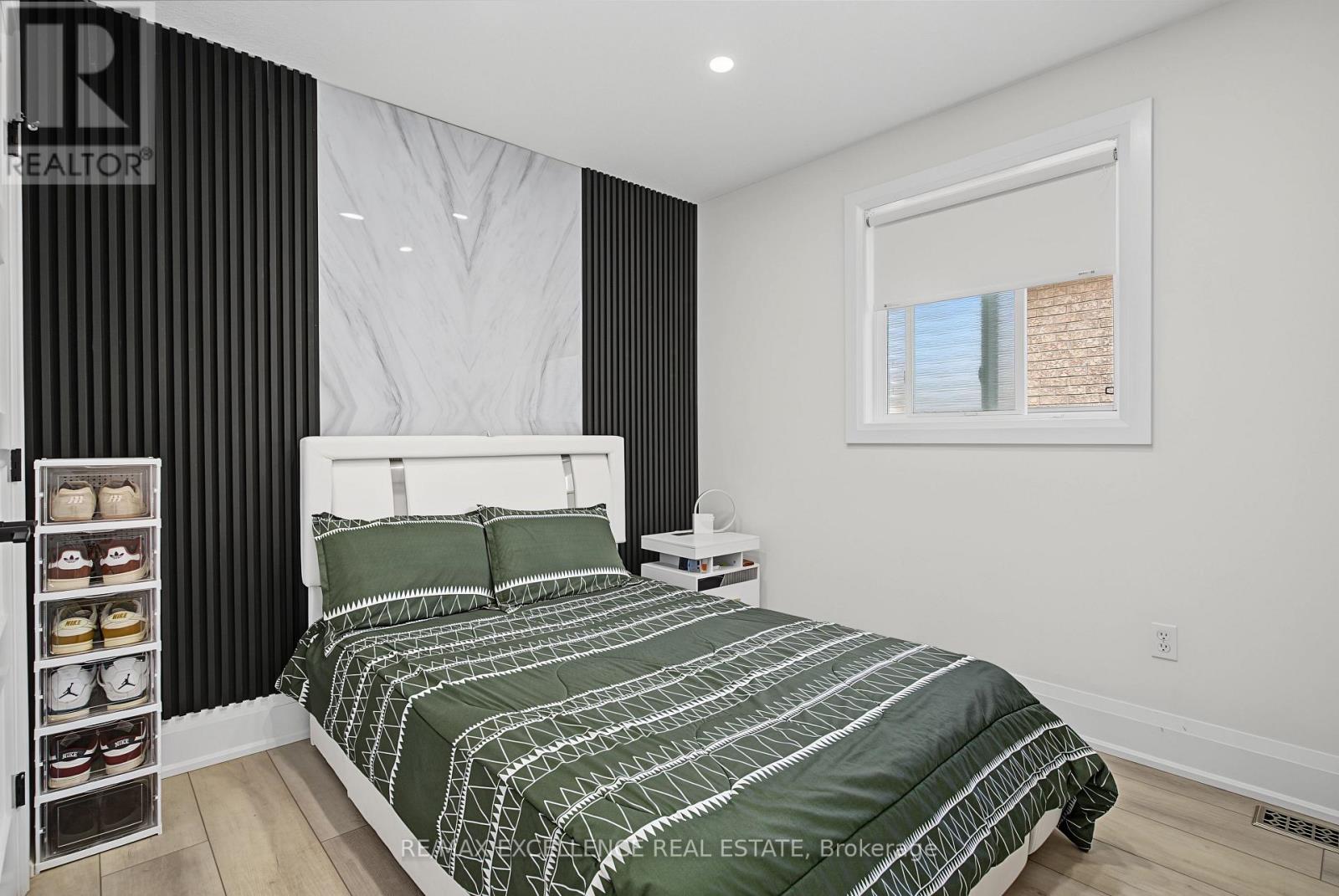 136 JOHNSTON AVENUE - 28