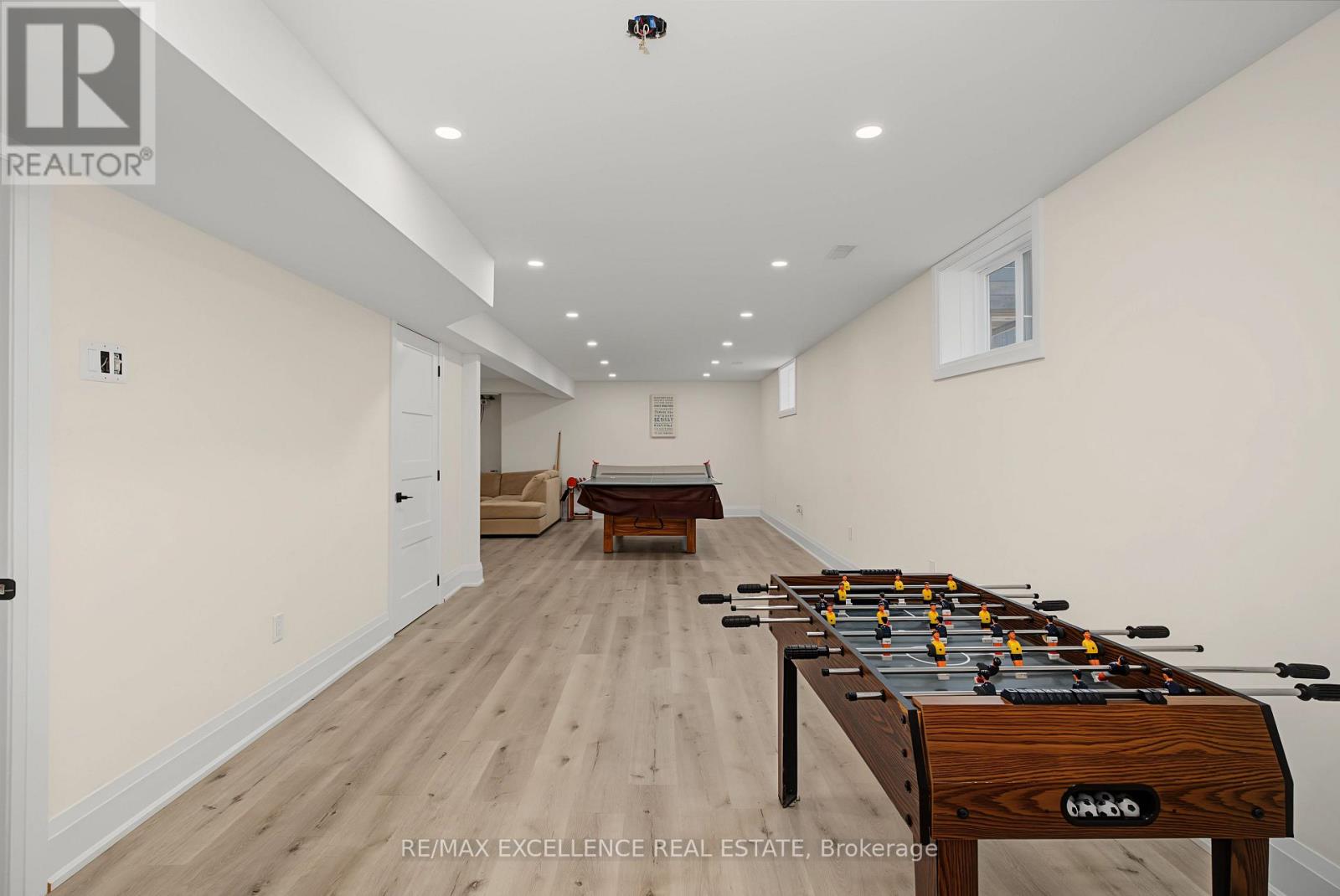 136 JOHNSTON AVENUE - 32