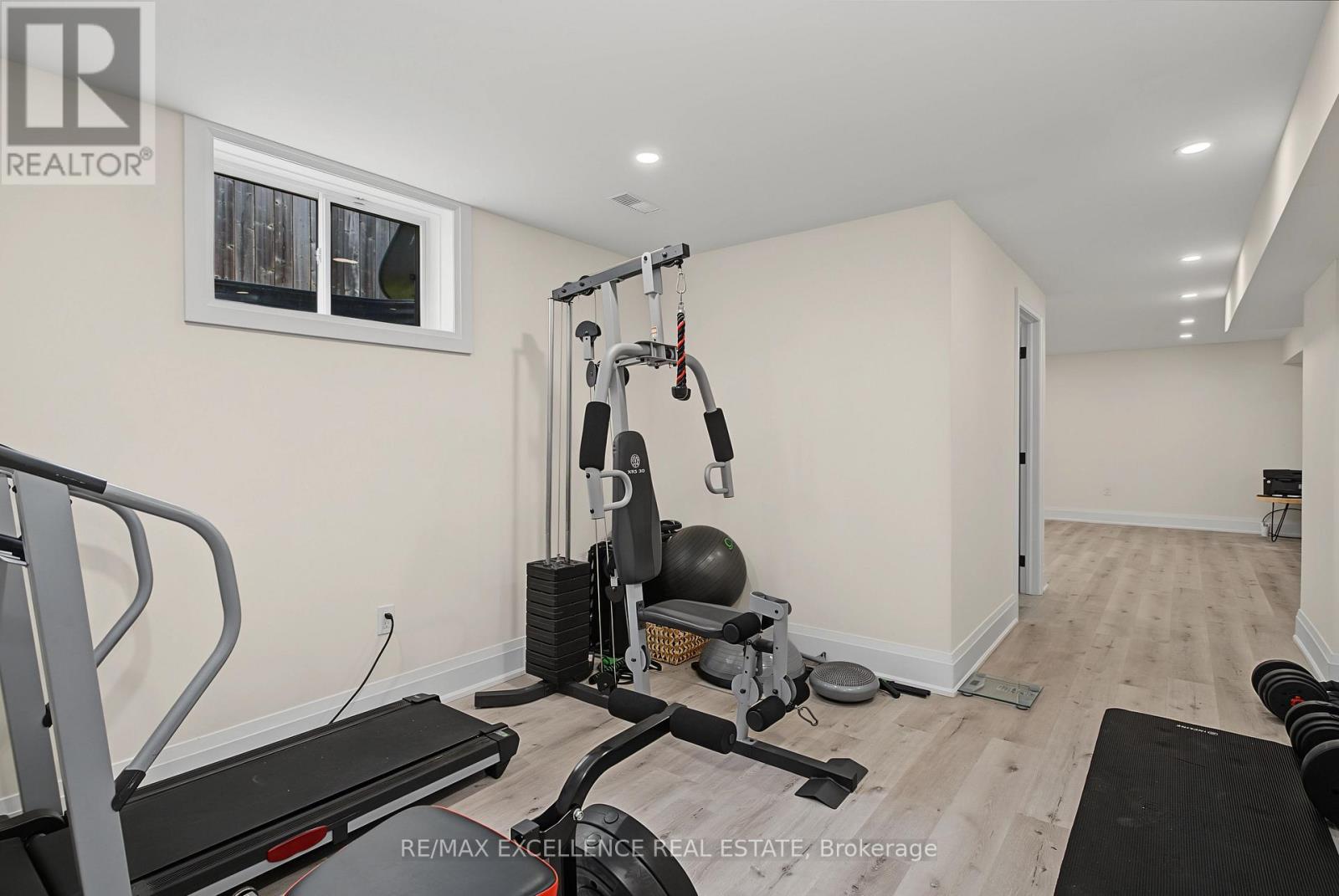 136 JOHNSTON AVENUE - 36