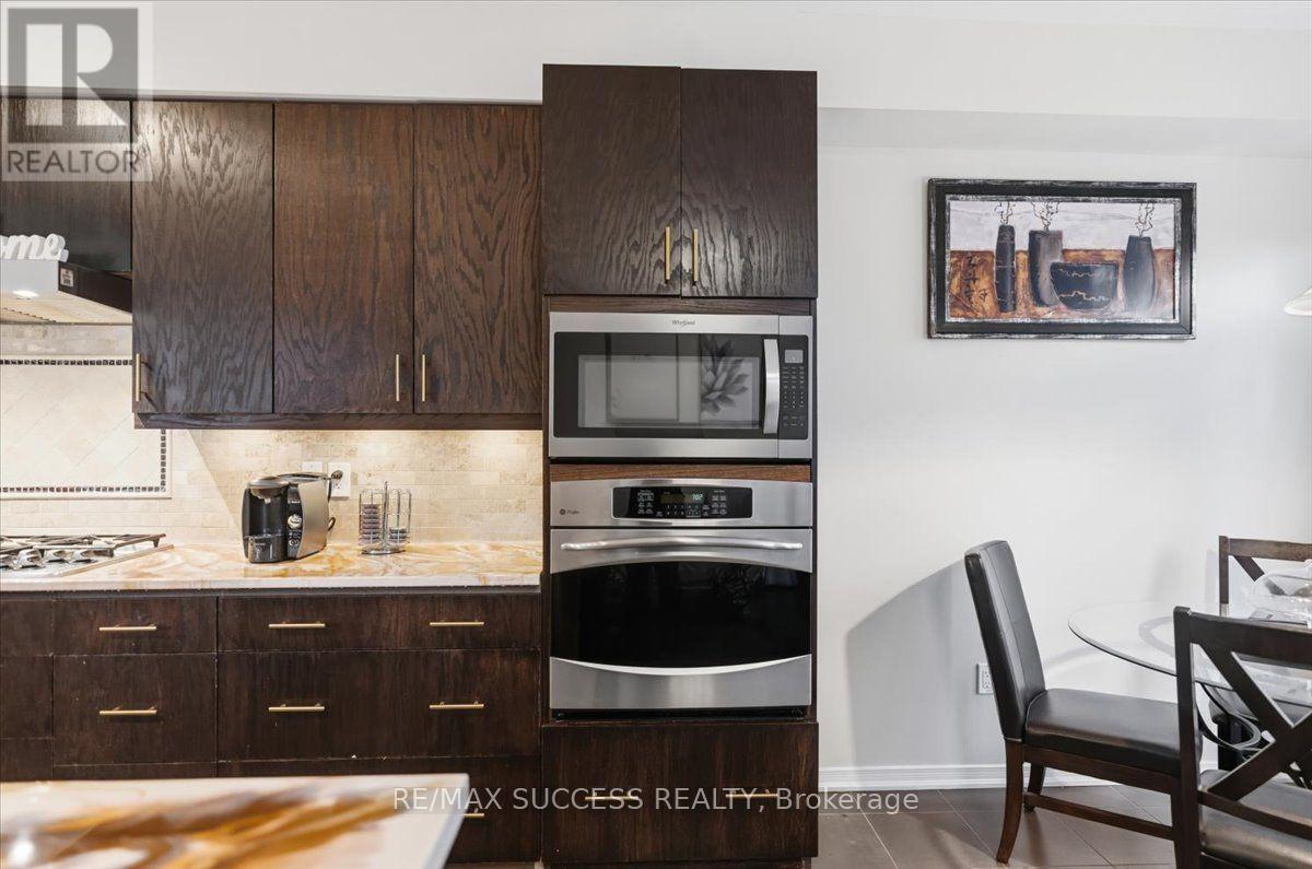 205 NISBET BOULEVARD - 10