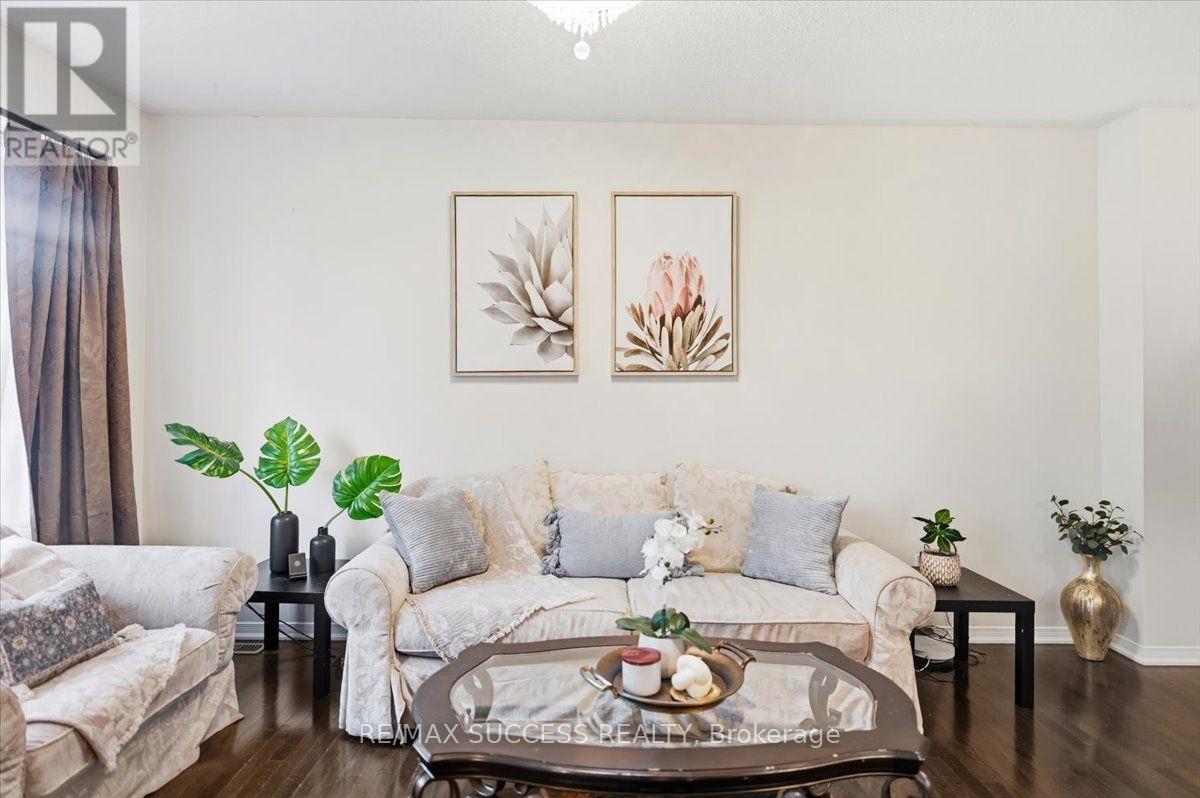 205 NISBET BOULEVARD - 16