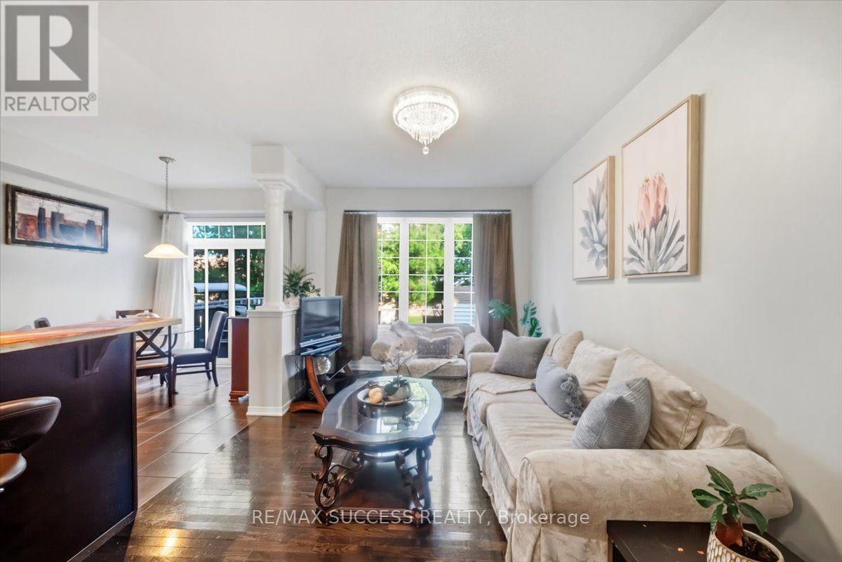 205 NISBET BOULEVARD - 18