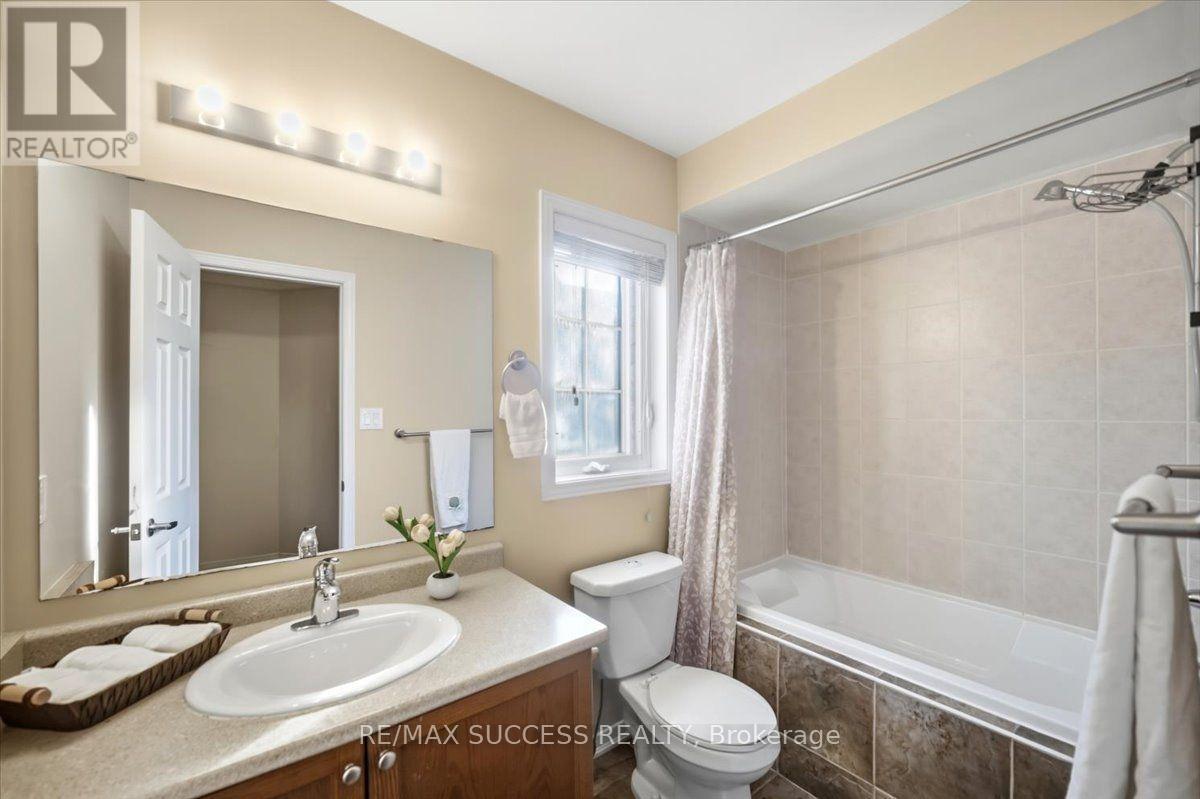 205 NISBET BOULEVARD - 30