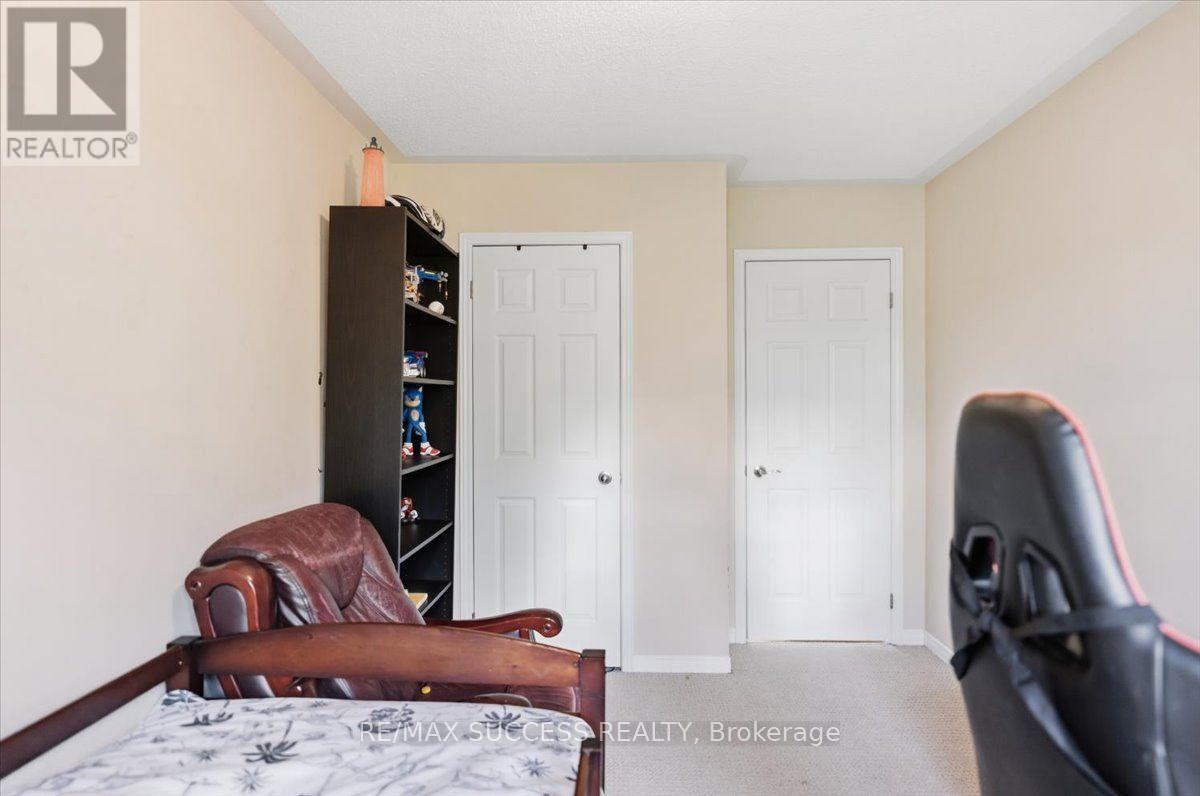 205 NISBET BOULEVARD - 39