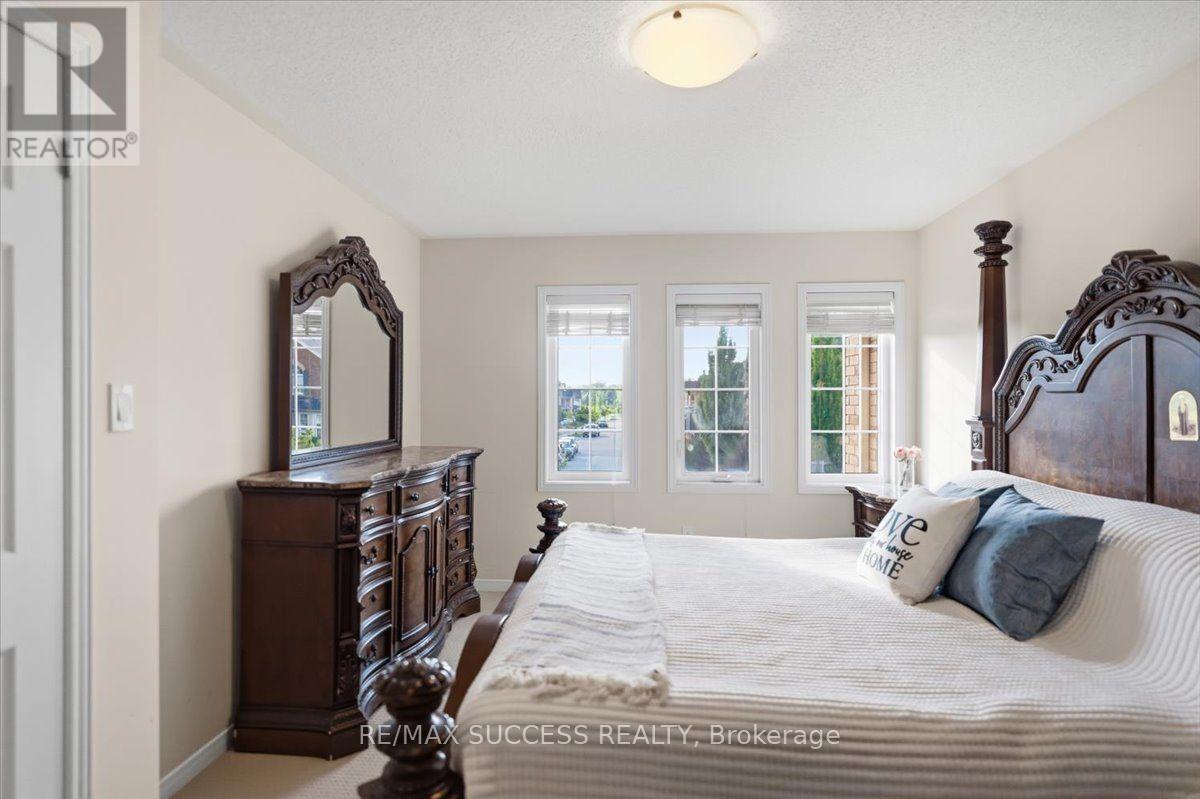 205 NISBET BOULEVARD - 43