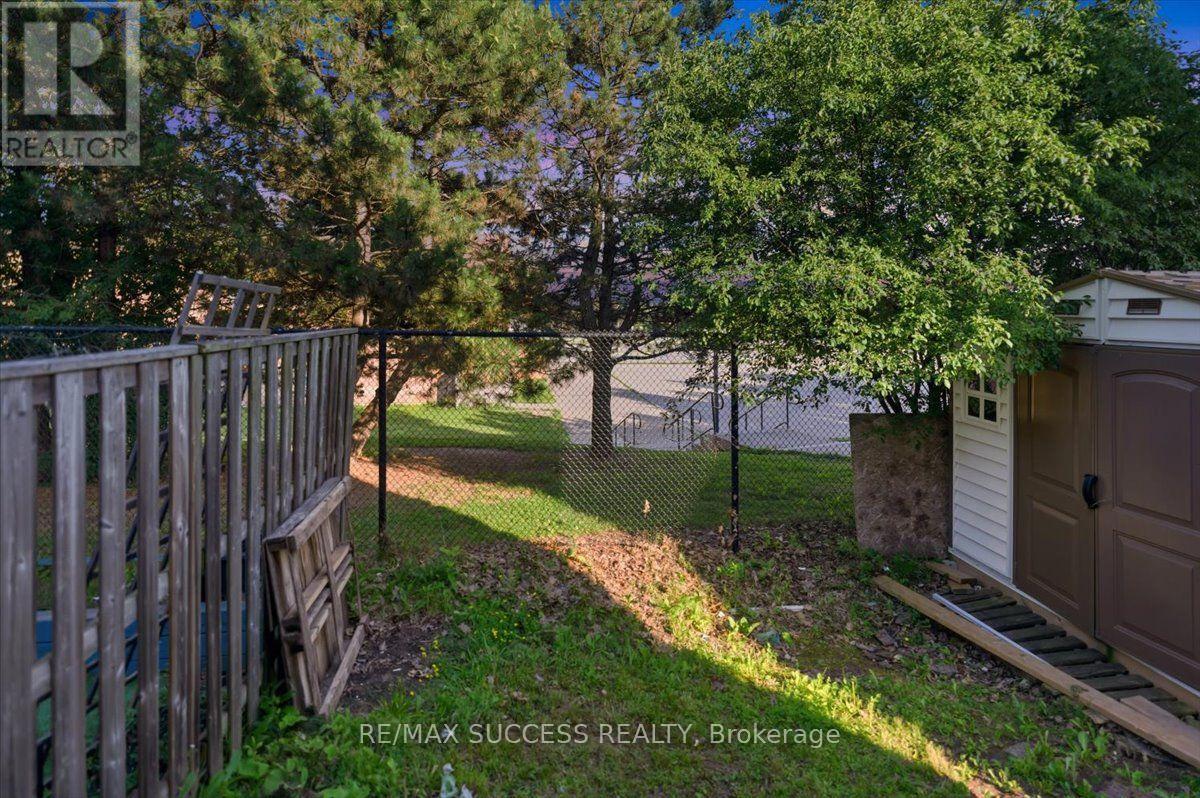 205 NISBET BOULEVARD - 47