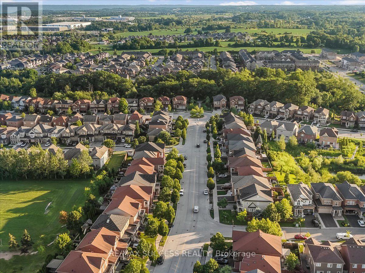 205 NISBET BOULEVARD - 48