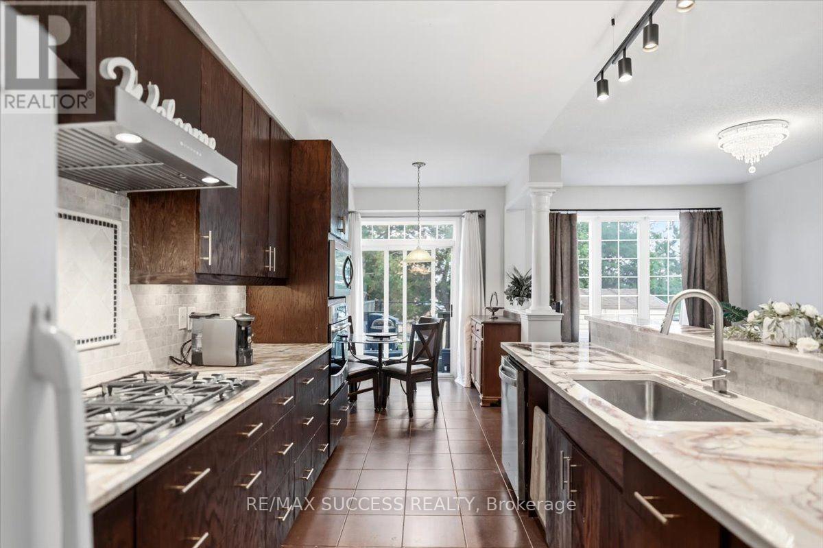 205 NISBET BOULEVARD - 8