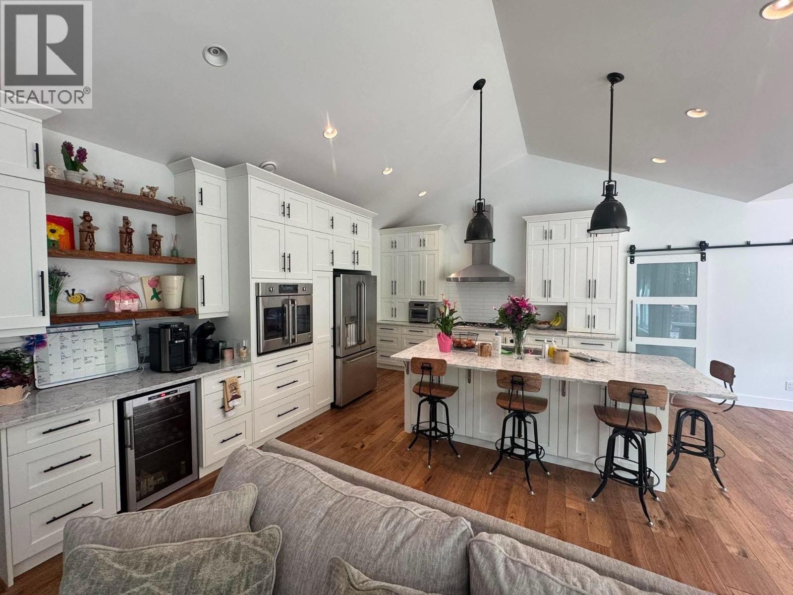 110 WESTVIEW ROAD - 11