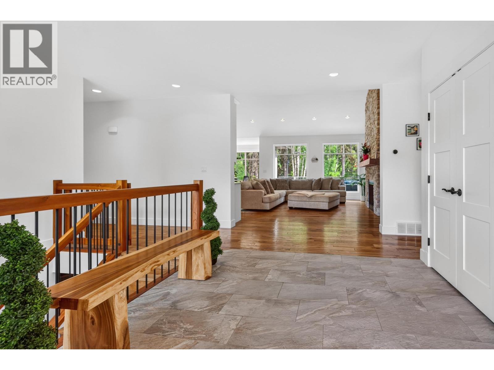 110 WESTVIEW ROAD - 20