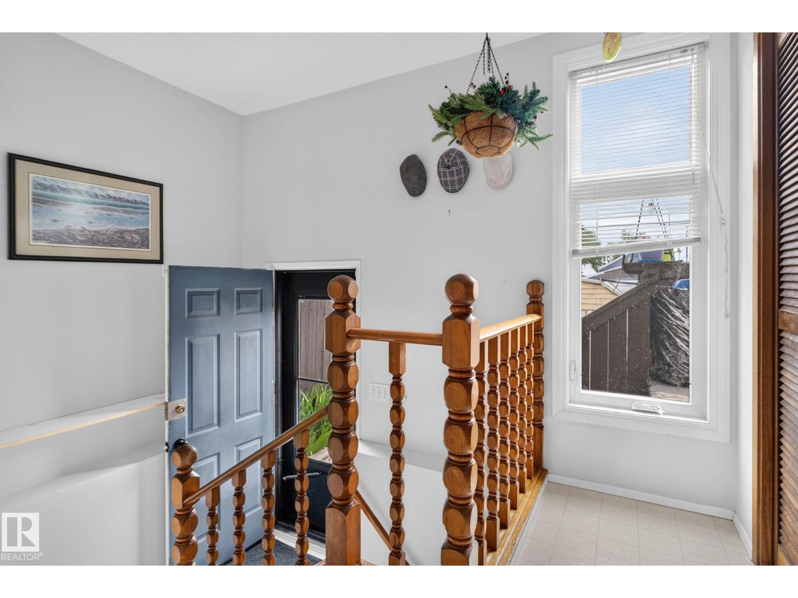 12703 122 ST NW - 18