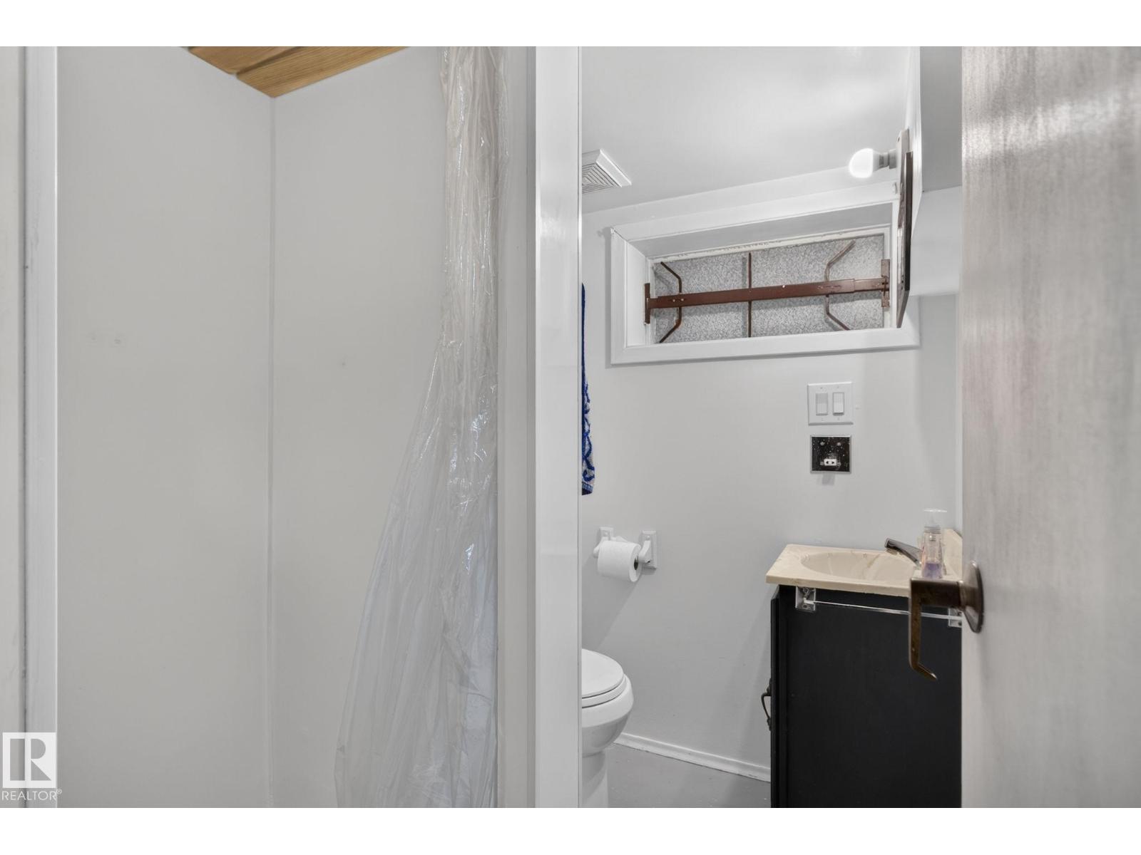 12703 122 ST NW - 19
