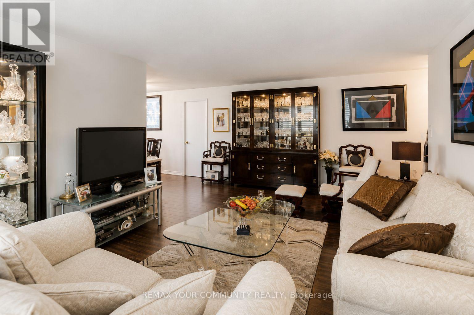 #301 326 MAJOR MACKENZIE DRIVE E - 11