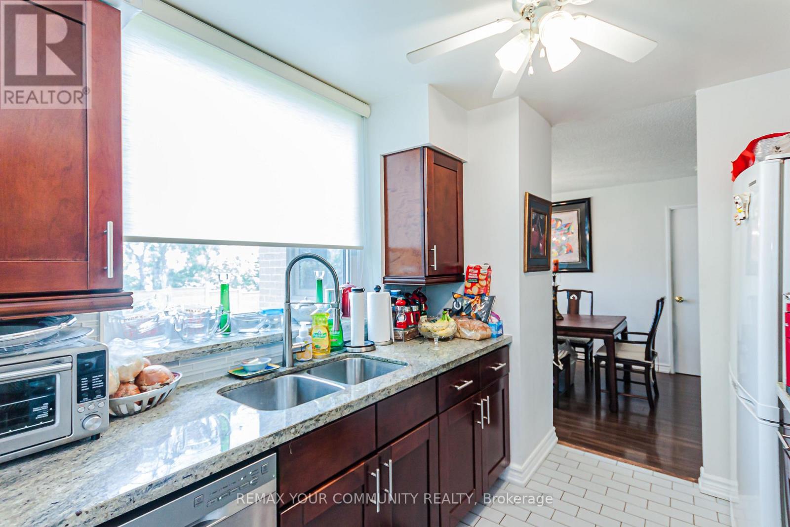 #301 326 MAJOR MACKENZIE DRIVE E - 21