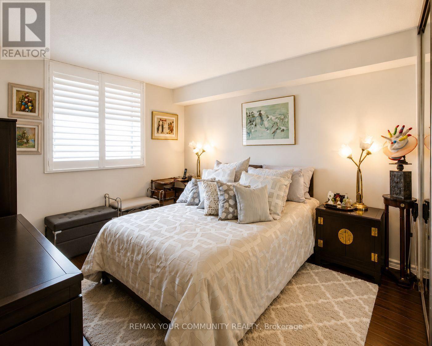 #301 326 MAJOR MACKENZIE DRIVE E - 23