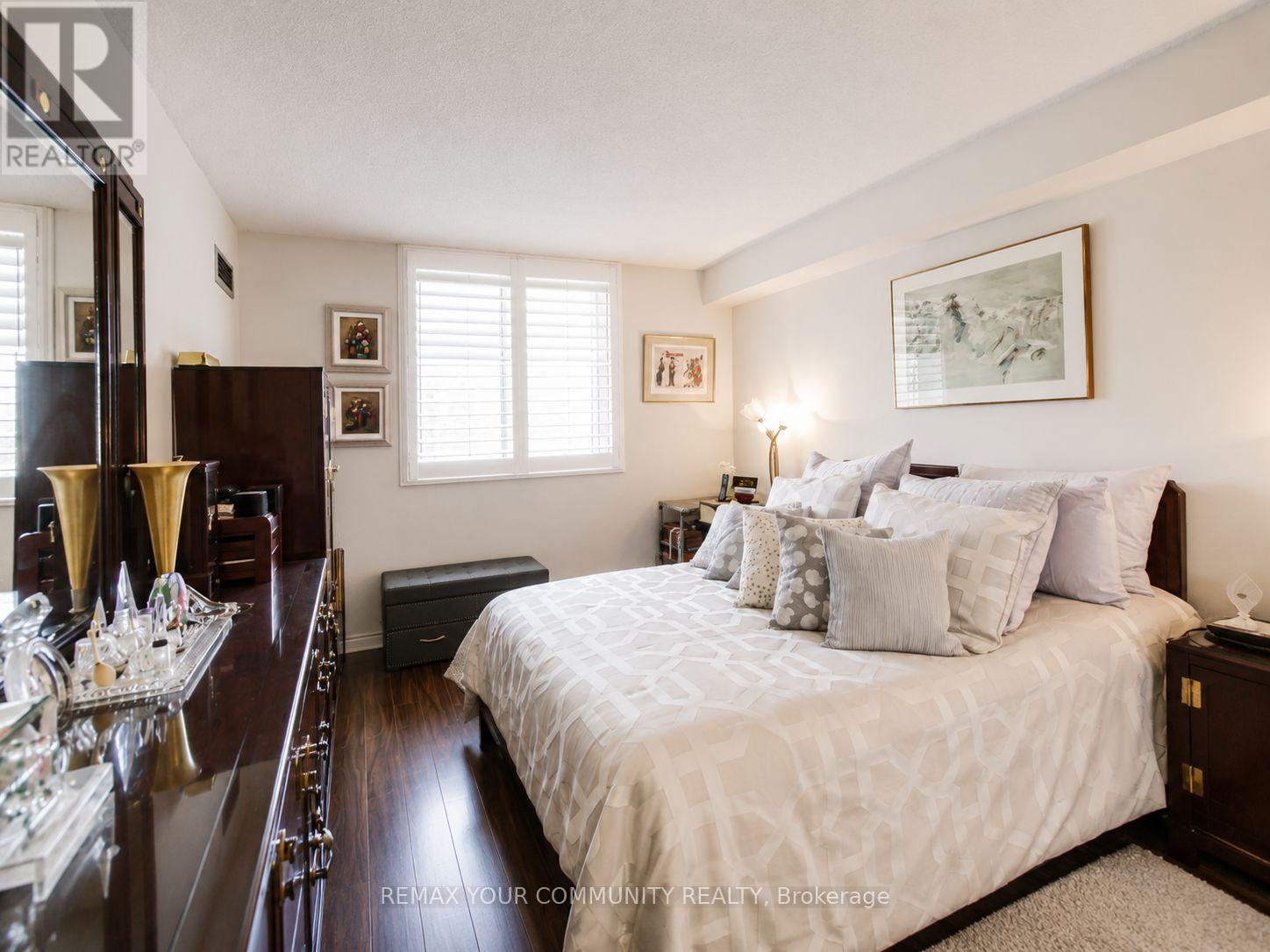 #301 326 MAJOR MACKENZIE DRIVE E - 22