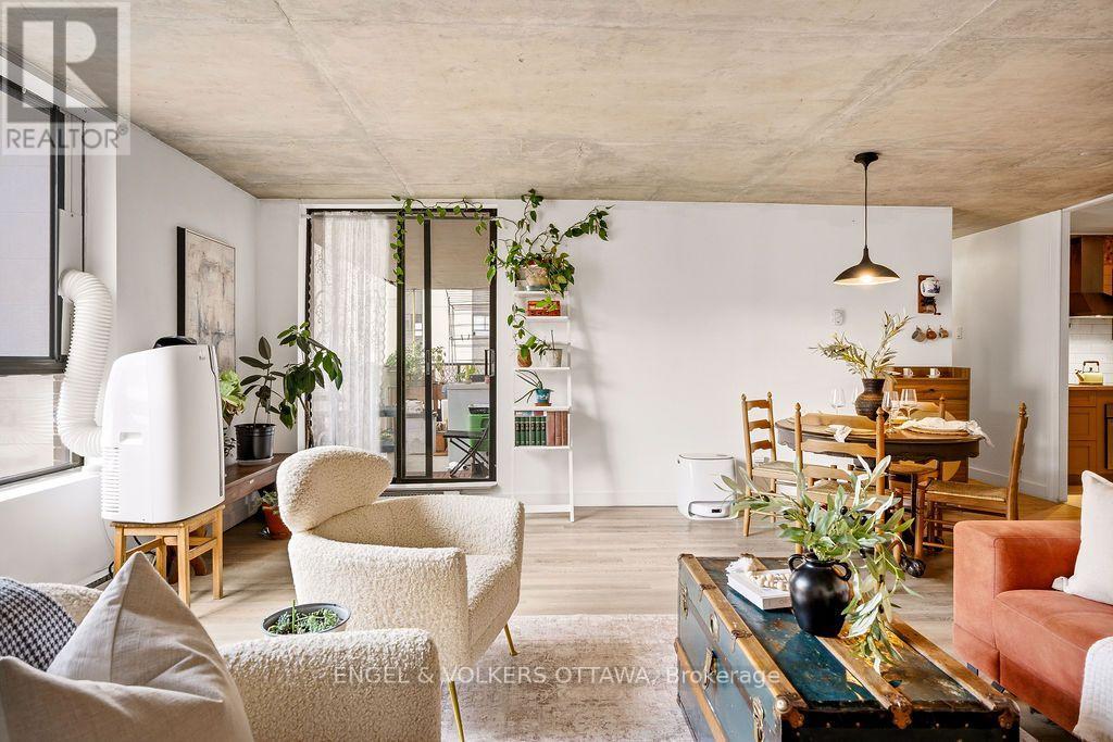 #1602 475 LAURIER AVENUE W - 12