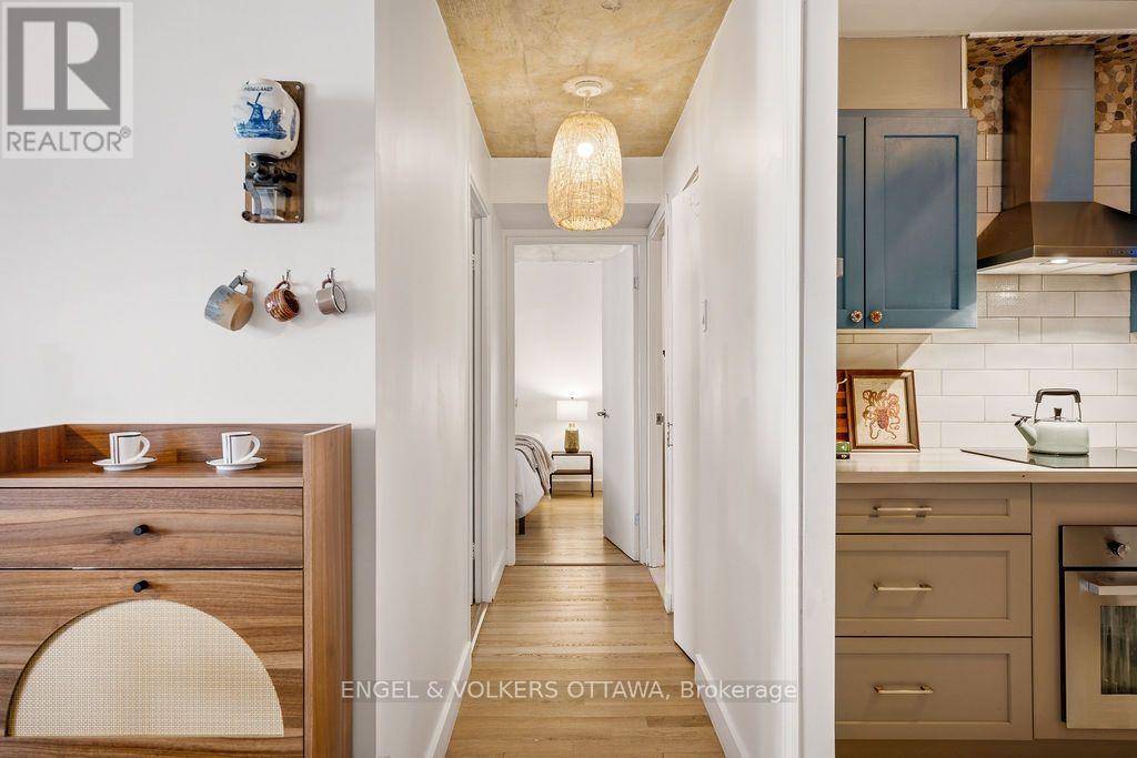 #1602 475 LAURIER AVENUE W - 18