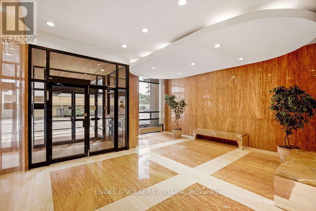 #1602 475 LAURIER AVENUE W - 30