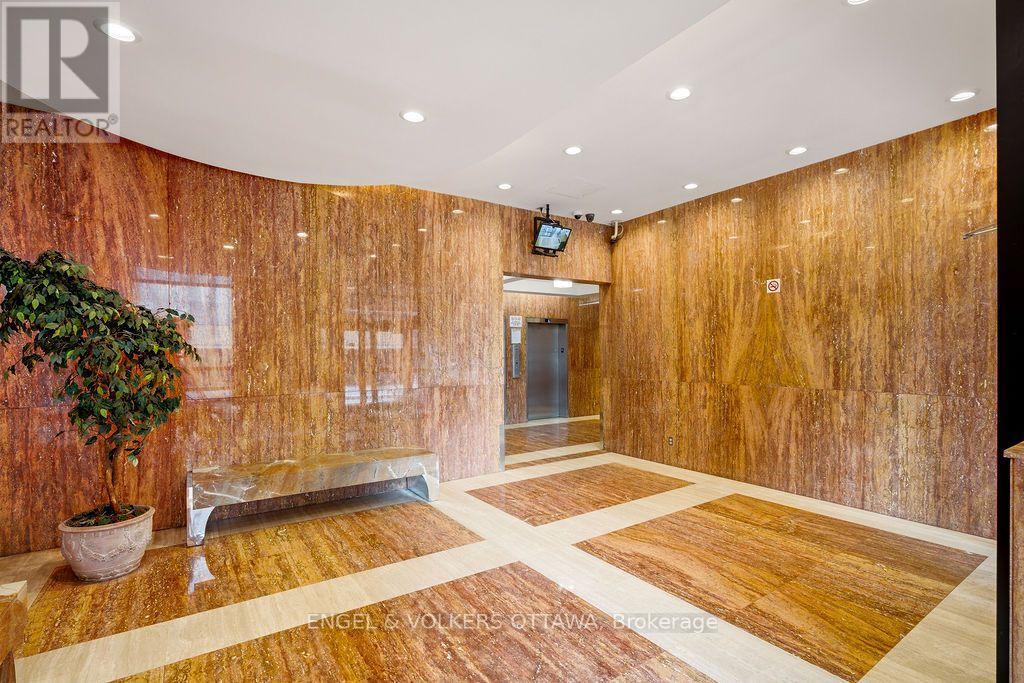 #1602 475 LAURIER AVENUE W - 31