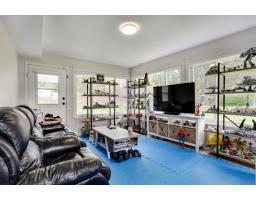 8964 184 Street, Surrey, BC V4N3T4 Photo 14