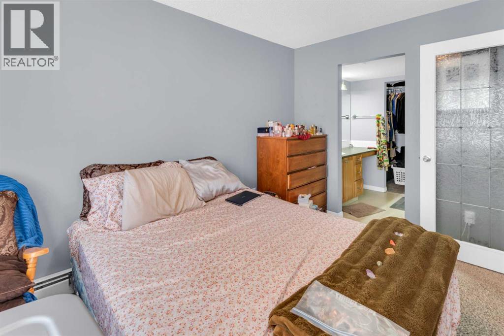 #203 345 Rocky Vista Park NW - 19