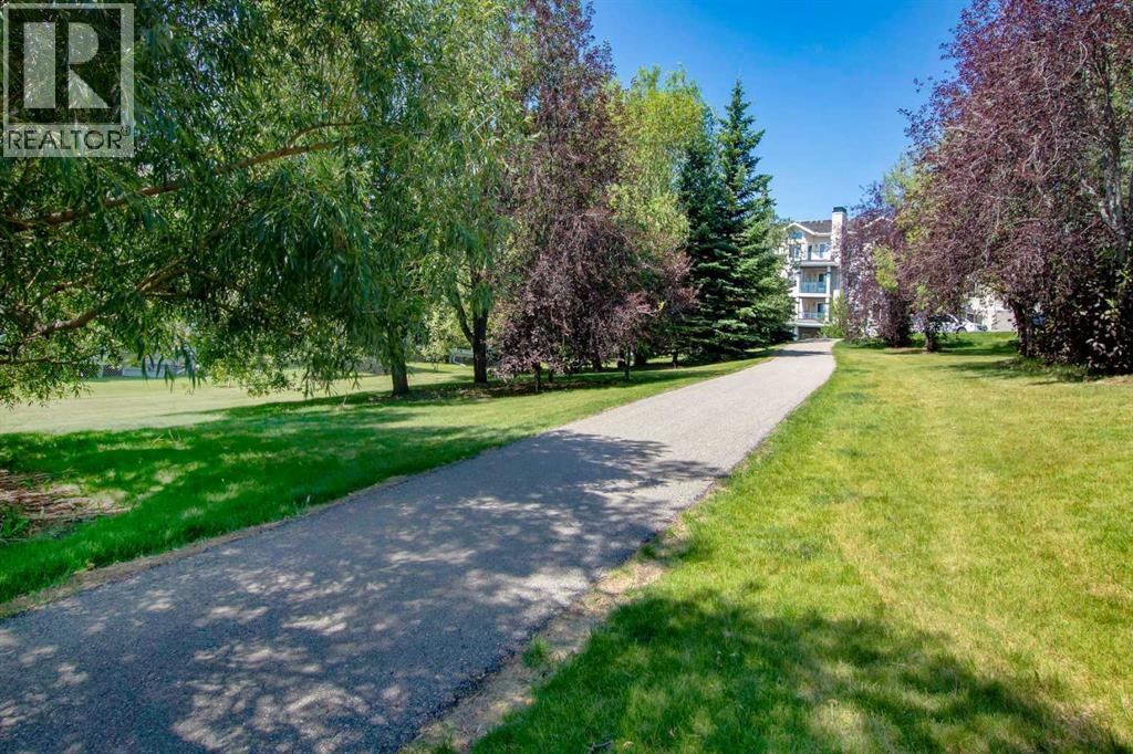 #203 345 Rocky Vista Park NW - 45