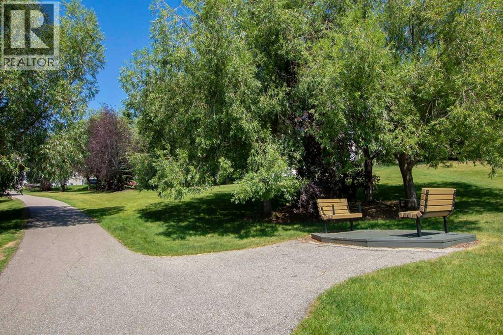 #203 345 Rocky Vista Park NW - 44