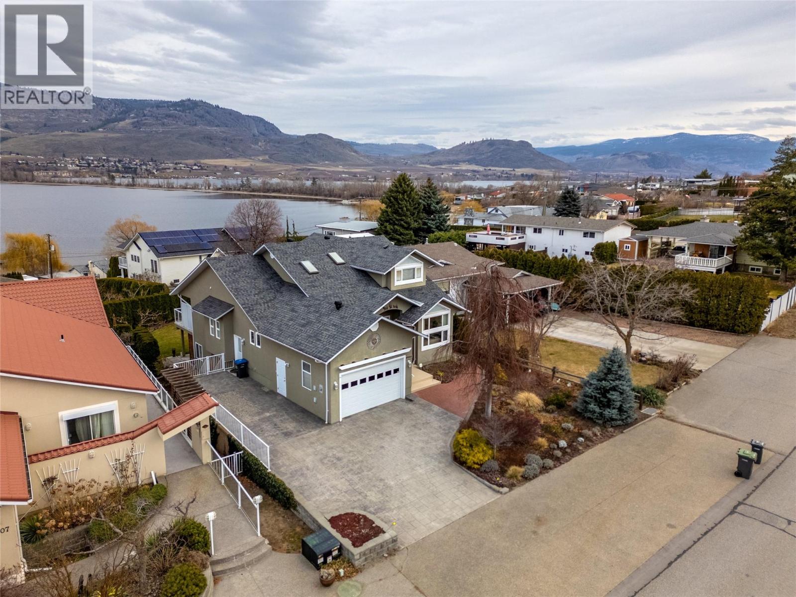 4005 Lobelia Drive - 67