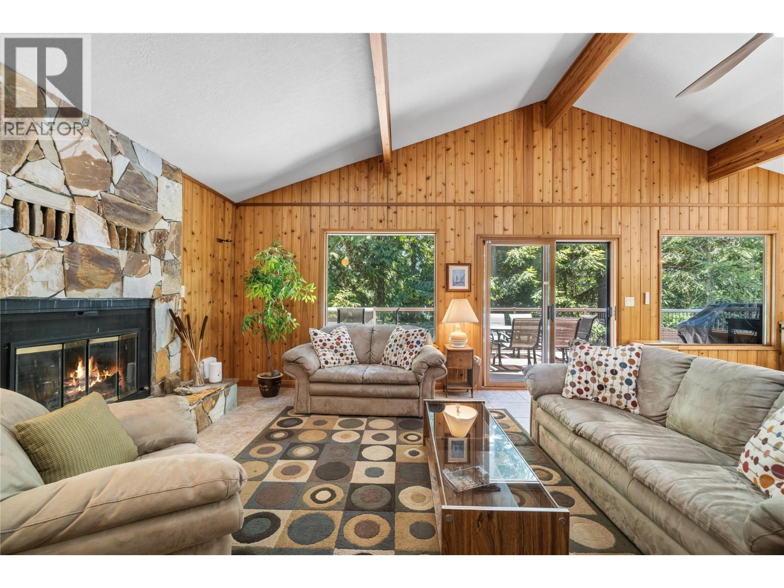 #28 7429 Sunnybrae Canoe Point Road - 6