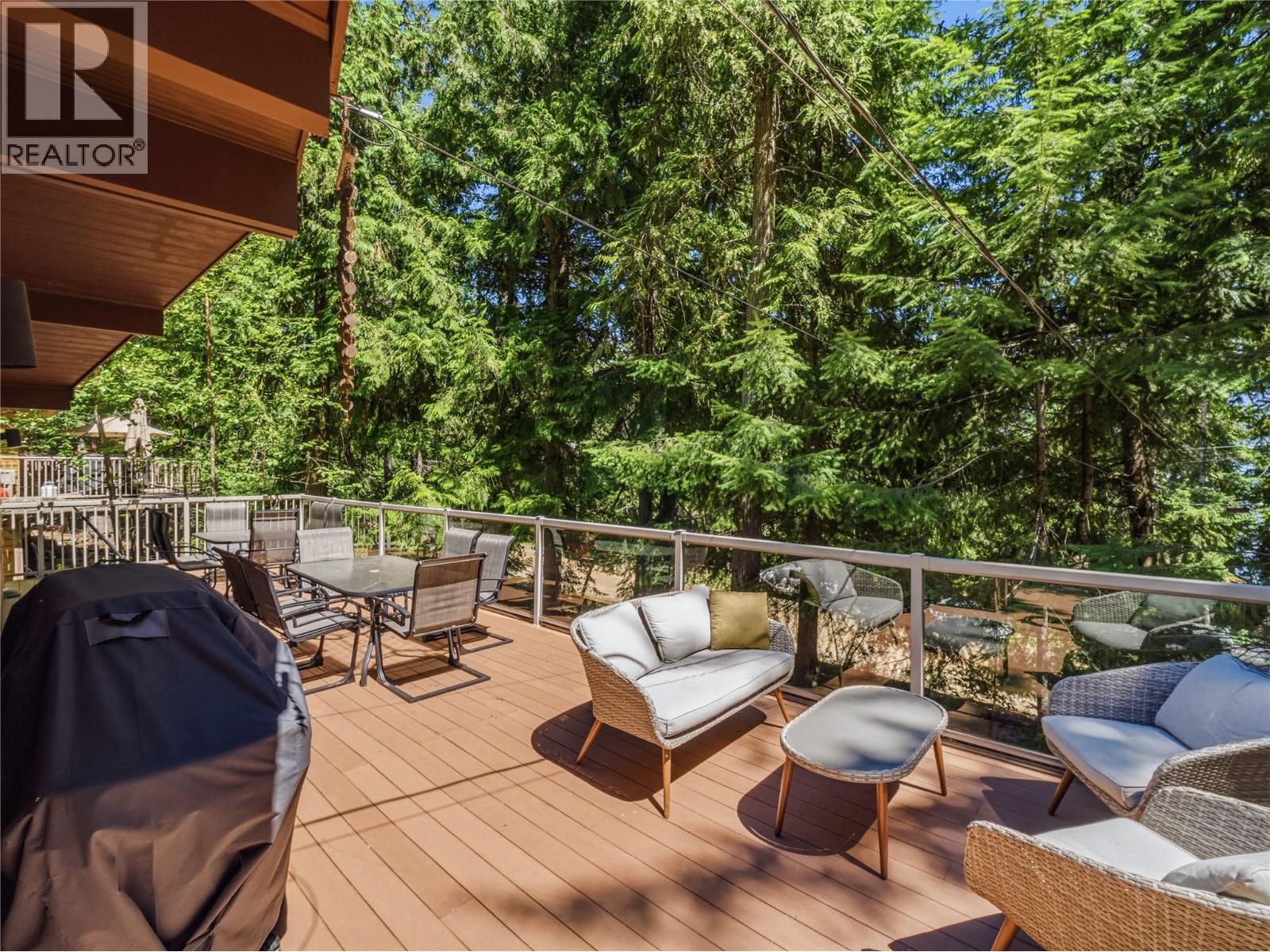#28 7429 Sunnybrae Canoe Point Road - 36