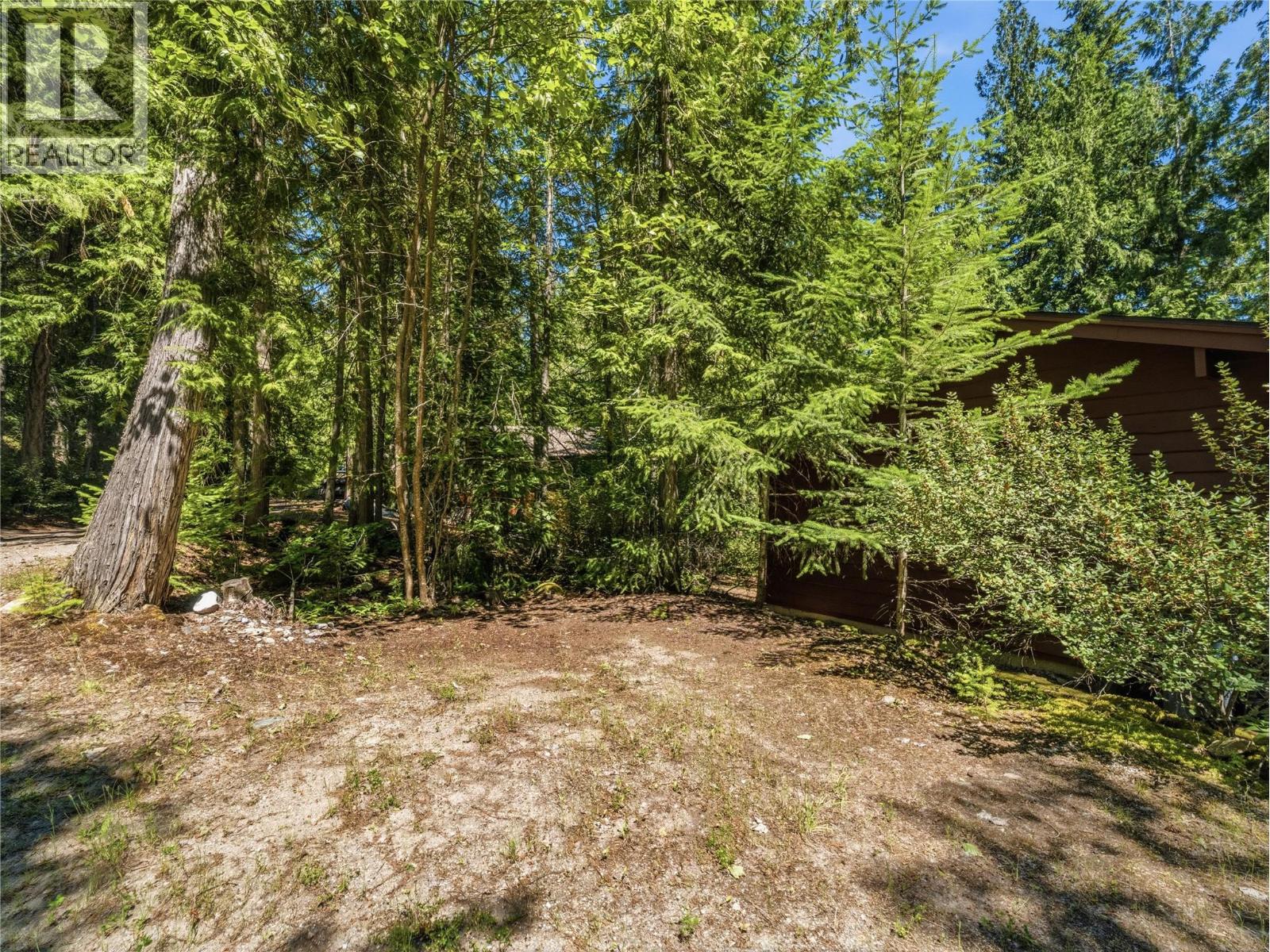 #28 7429 Sunnybrae Canoe Point Road - 42