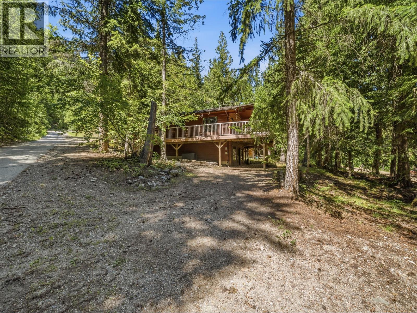 #28 7429 Sunnybrae Canoe Point Road - 43