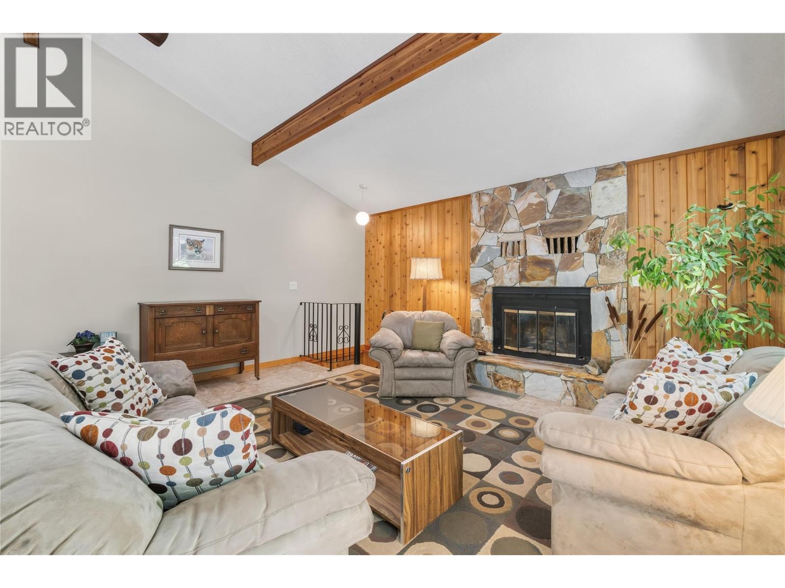 #28 7429 Sunnybrae Canoe Point Road - 9