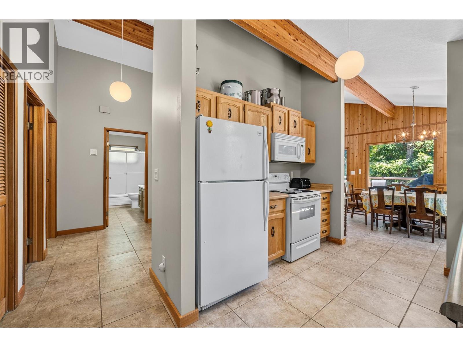 #28 7429 Sunnybrae Canoe Point Road - 15