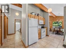 7429 Sunnybrae Canoe Point Road Unit# 28, Tappen, BC V0E2X1 Photo 15