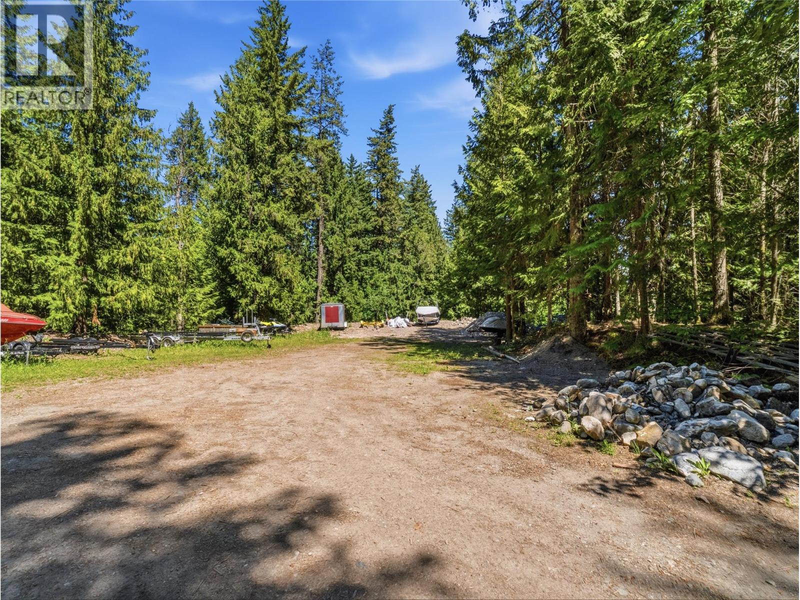 #28 7429 Sunnybrae Canoe Point Road - 56