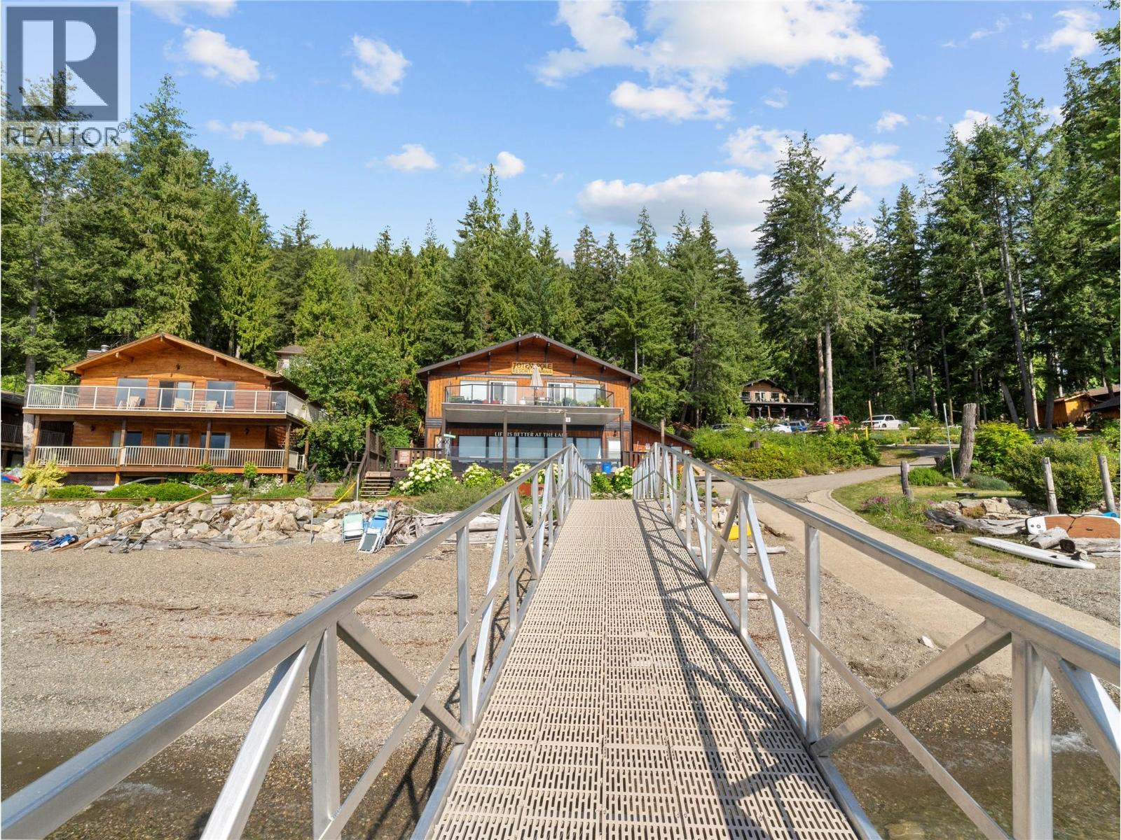 #28 7429 Sunnybrae Canoe Point Road - 57