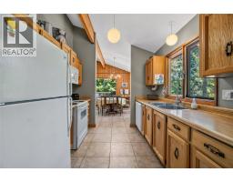 7429 Sunnybrae Canoe Point Road Unit# 28, Tappen, BC V0E2X1 Photo 14